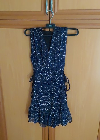 Lacivert V Yaka Fırfırlı Mini Elbise