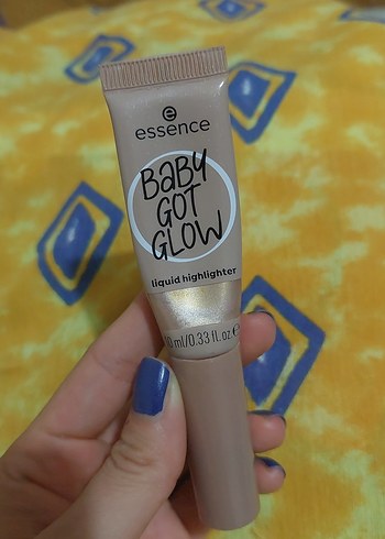 Essence Baby Got Glow Sıvı Aydınlatıcı