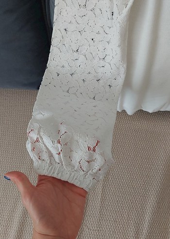m Beden Dantel Detaylı Beyaz Straplez Bluz