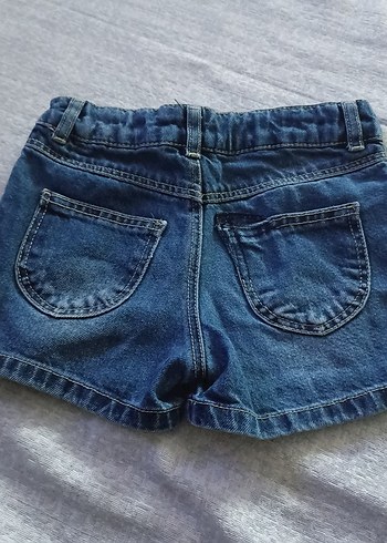 Nakışlı Düğmeli Kız Kot Şort - Görsel 2