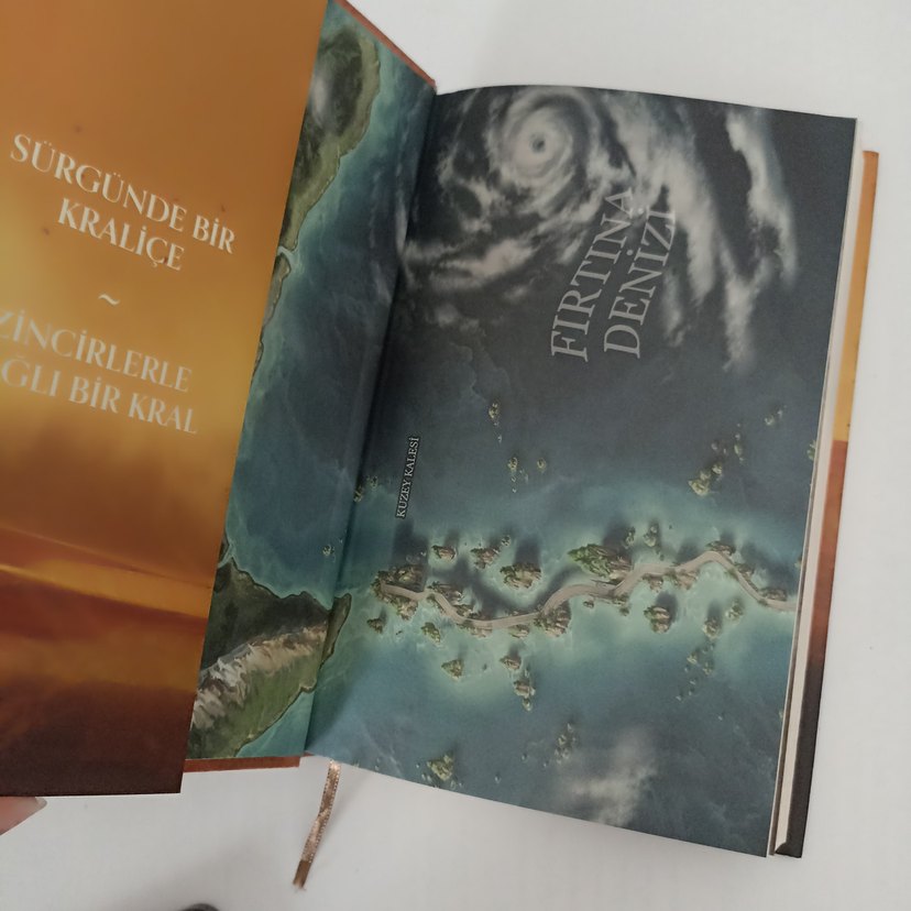 Hain Kraliçe - Danielle L. Jensen - Görsel 2