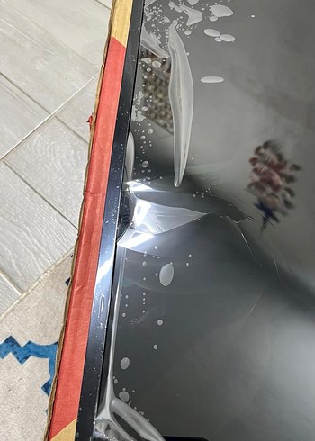 Mavi Renkli Kırık Monitör - Görsel 5