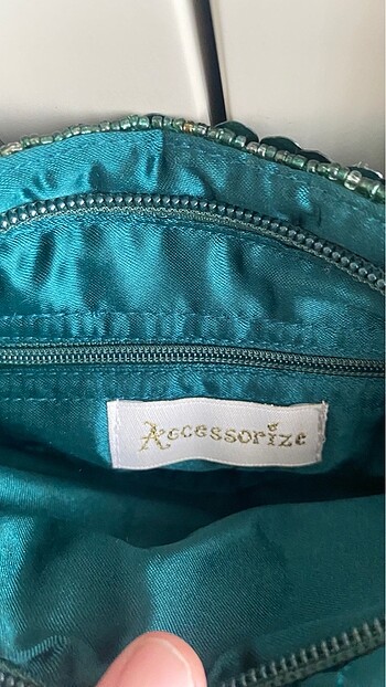 Accessorize püsküllü çanta