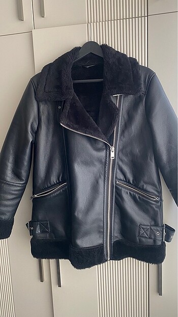 zara mont