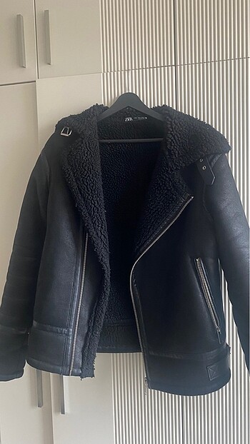 zara mont