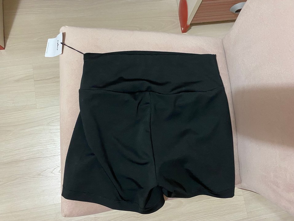 Alo Siyah Şort - Görsel 2