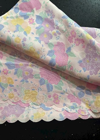 Pastel Çiçek Desenli Masa Örtüsü - Görsel 2