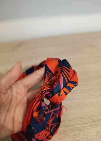 Renkli ve Puantiyeli Elastik Saç Bantları - Görsel 3