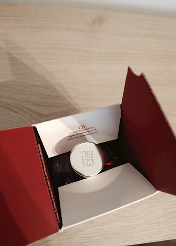 Carolina Herrera Kadın Parfümü 100 ml - Görsel 2