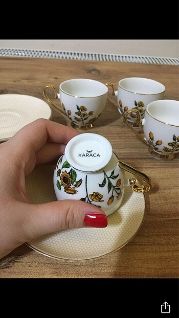  Beden Karaca fincan