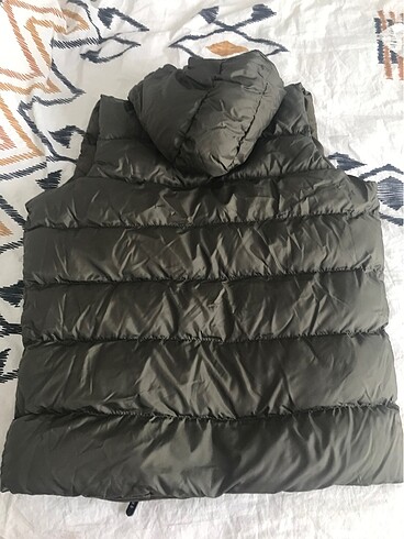 Moncler Su geçirmez kapüşonlu şişme çocuk yeleği