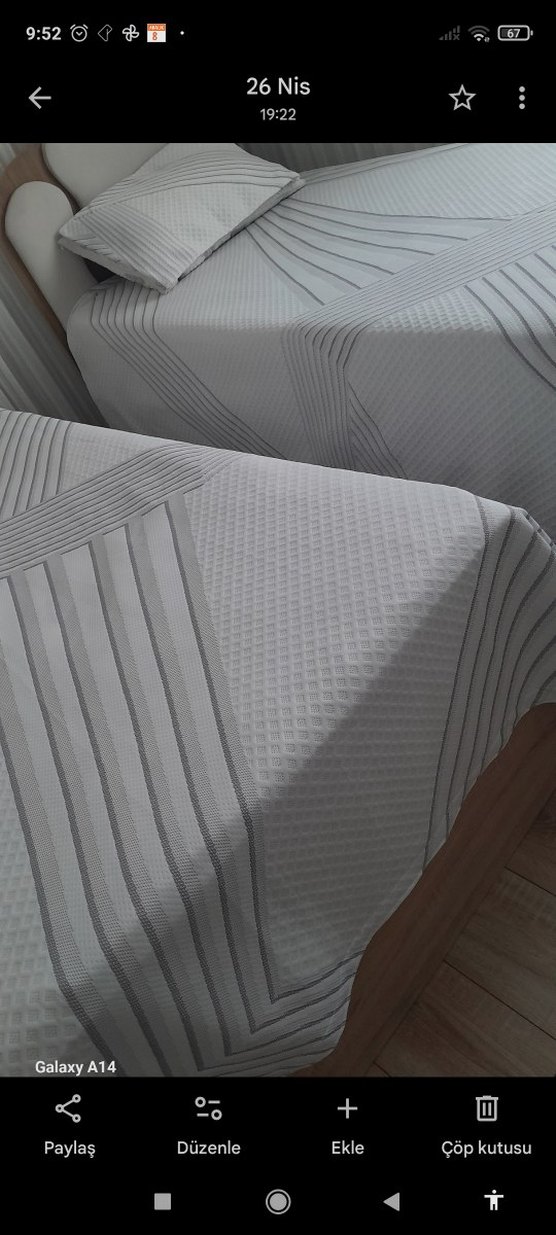Gri Çizgili Beyaz Yatak Örtüsü - Görsel 3
