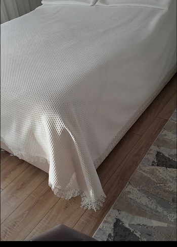 Gri Beyaz Düz Yatak Örtüsü - Görsel 3