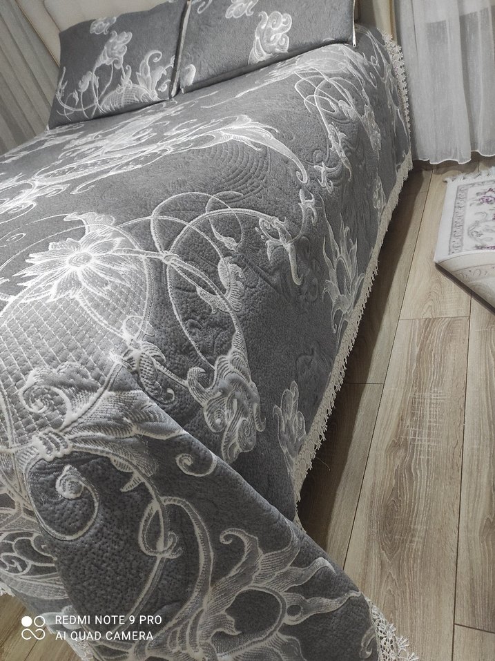 Gri Nakışlı Yatak Örtüsü - Görsel 4