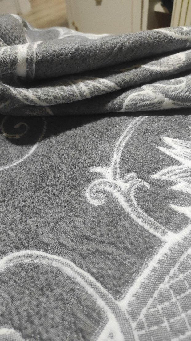 Gri Nakışlı Yatak Örtüsü - Görsel 5