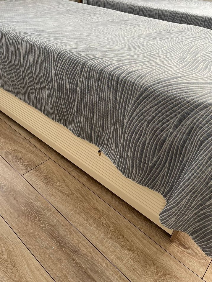 Gri Zebra Desenli Yatak Örtüsü - Görsel 2