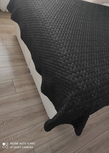 Siyah Düz Renk Yatak Örtüsü - Görsel 3