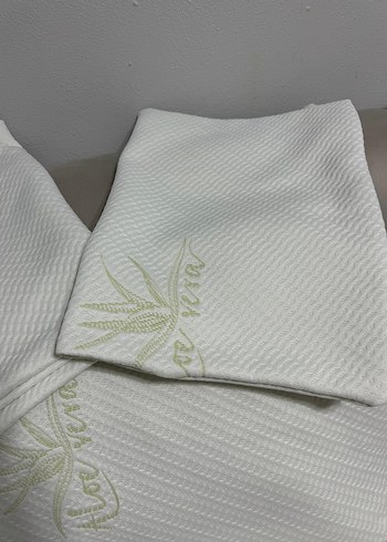 Nakışlı Beyaz Yastık ve Yastık Kılıfı - Görsel 3