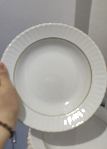  Beden beyaz Renk Kütahya porselen yemek tabağı 