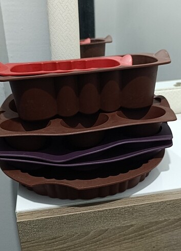 Tupperware kek kalıpları adet fiyatıdır 