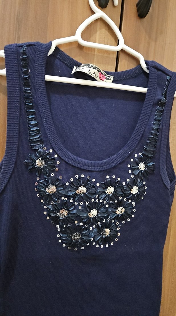 Boncuk İşlemeli Lacivert Triko Kadın Yelek - Görsel 2