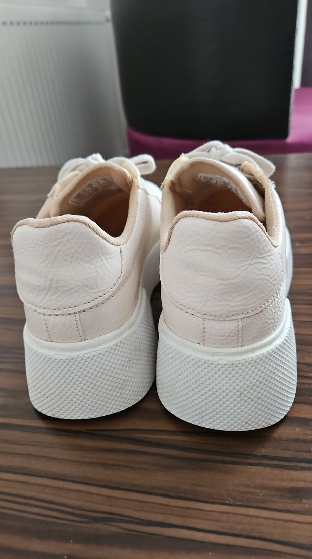 Beyaz Bağcıklı Platform Sneakers - Görsel 3