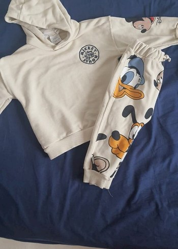 Bebek Erkek Kapüşonlu Sweatshirt ve Baskılı Pantolon - Görsel 3