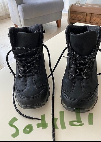Satıldı !Erkek çocuk bot 38 numara