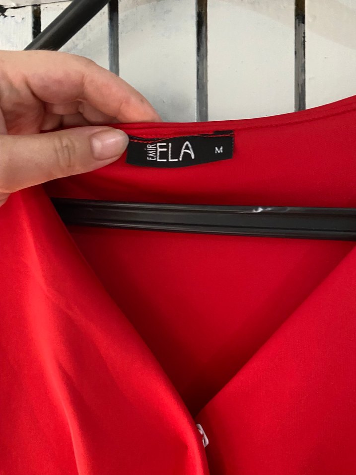 Kırmızı V Yaka Uzun Abiye Elbise - Görsel 2