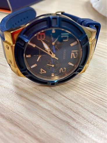 Guess Guess Saat