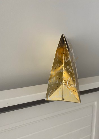 Parlak Altın Hediye Kutusu - Görsel 3