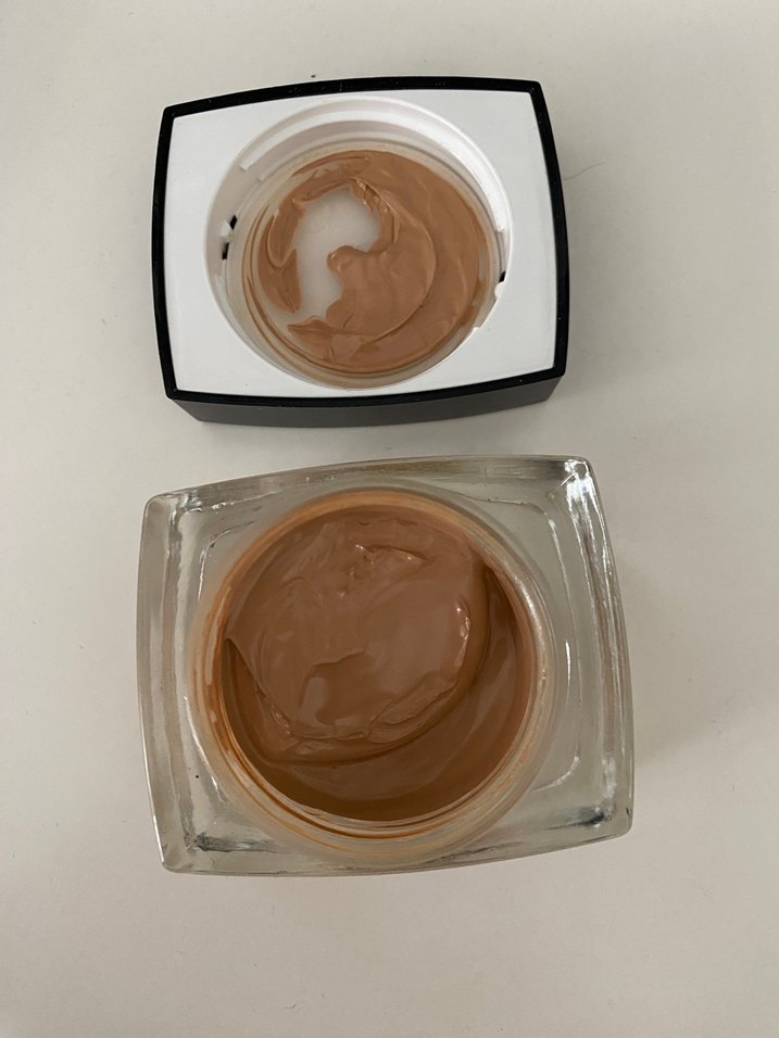 Chanel Vitalumière Fondöten Kremi Bej - Görsel 4