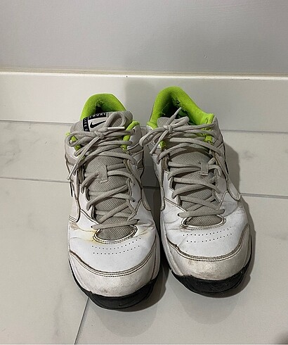44 Beden Nike ayakkabı 45 numara