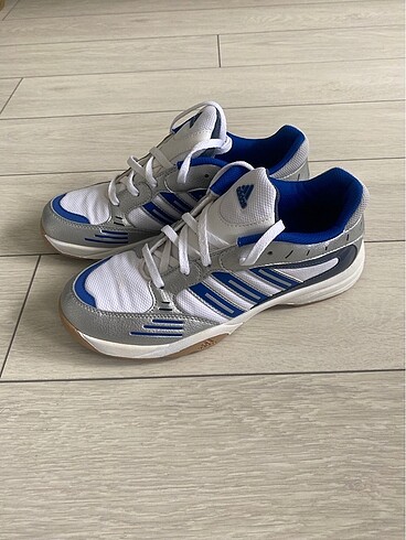 37 Beden Adidas ayakkabı