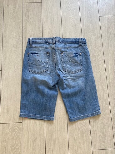 Esprit Esprit kot kapri