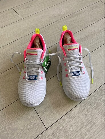 Skechers spor ayakkabı