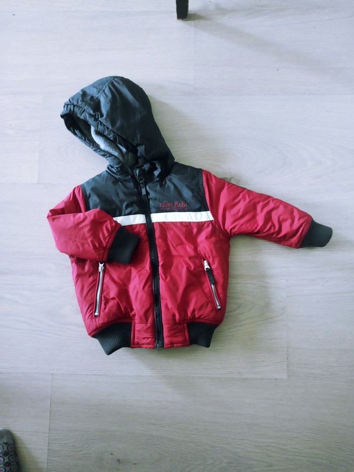 Kapüşonlu Kırmızı Erkek Çocuk Mont - Görsel 2