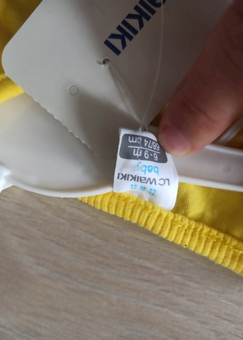 Sarı Baskılı Erkek Bebek Kolsuz Takım - Görsel 5