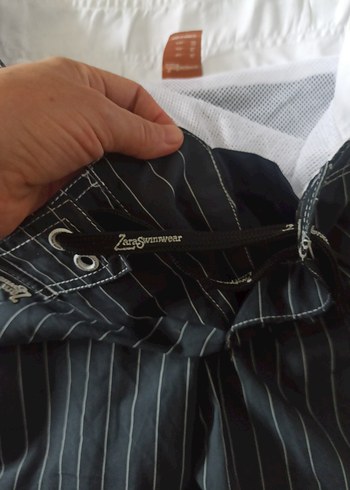 Erkek Siyah Çizgili Kemerli Mini Şort - Görsel 3