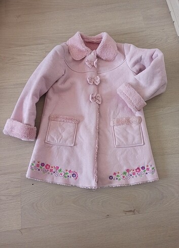 #Kız #çocuk #kaban #9 #yaş #lcwaikiki az kullanıldı iyi durumda 