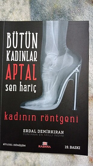 Bütün Kadınlar Aptal Sen Hariç