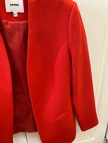 34 Beden kırmızı Renk Koton kırmızı blazer ceket