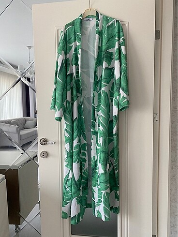 Yeşil yaprak desenli uzun kimono