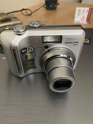 Nikon Kompakt Fotoğraf Makinesi