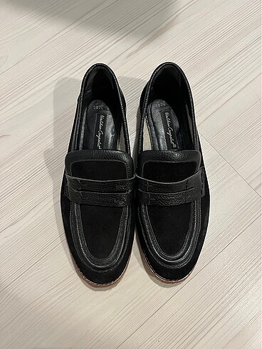 Neslihan Canpolat Siyah Loafer