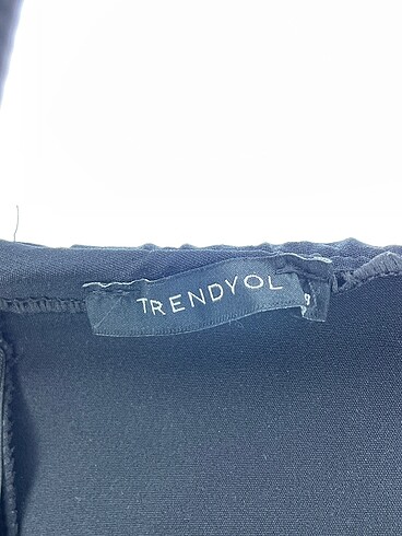 38 Beden siyah Renk Trendyol & Milla Mini Şort %70 İndirimli.