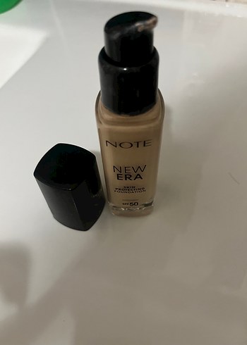 Note Note New Era SPF 50 Fondöten Bej Soft ivory 110