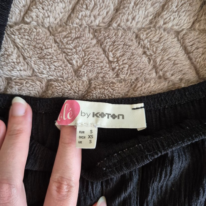 Yarım Kol Siyah Crop - Görsel 2