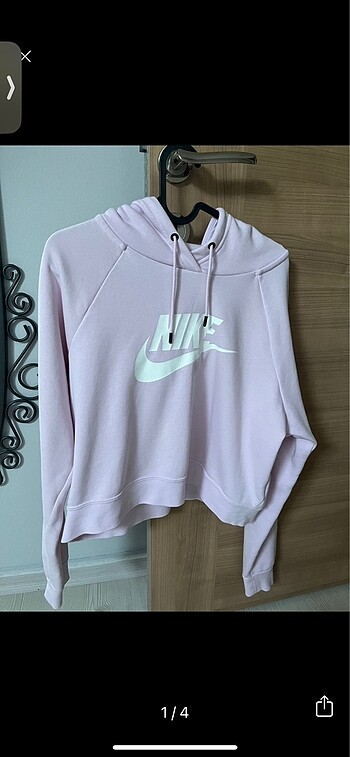 Nike sweatshirt