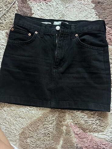 Siyah mini etek